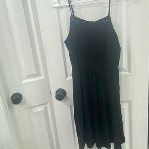 Old Navy size medium black dress with stretchy back excellent condition